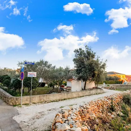 Delightful In With Garden Apartment *