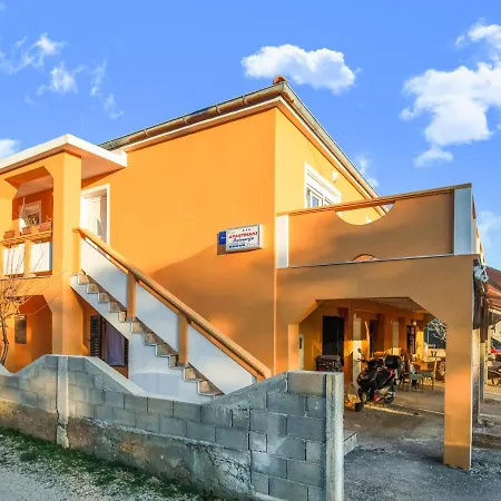 Apartment Delightful In With Garden